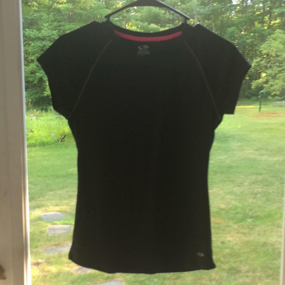 Women’s workout shirt